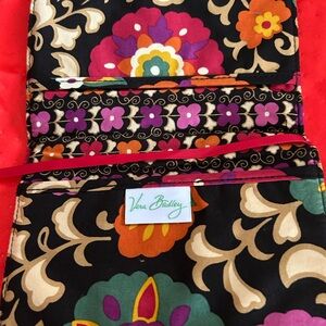 Vera Bradley Multicolor Floral Organizer NWOT Retired pattern Suzani